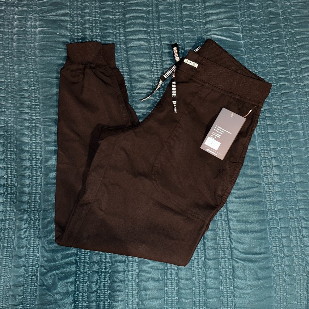 NWT Med Couture Touch Women's Jogger Scrubs